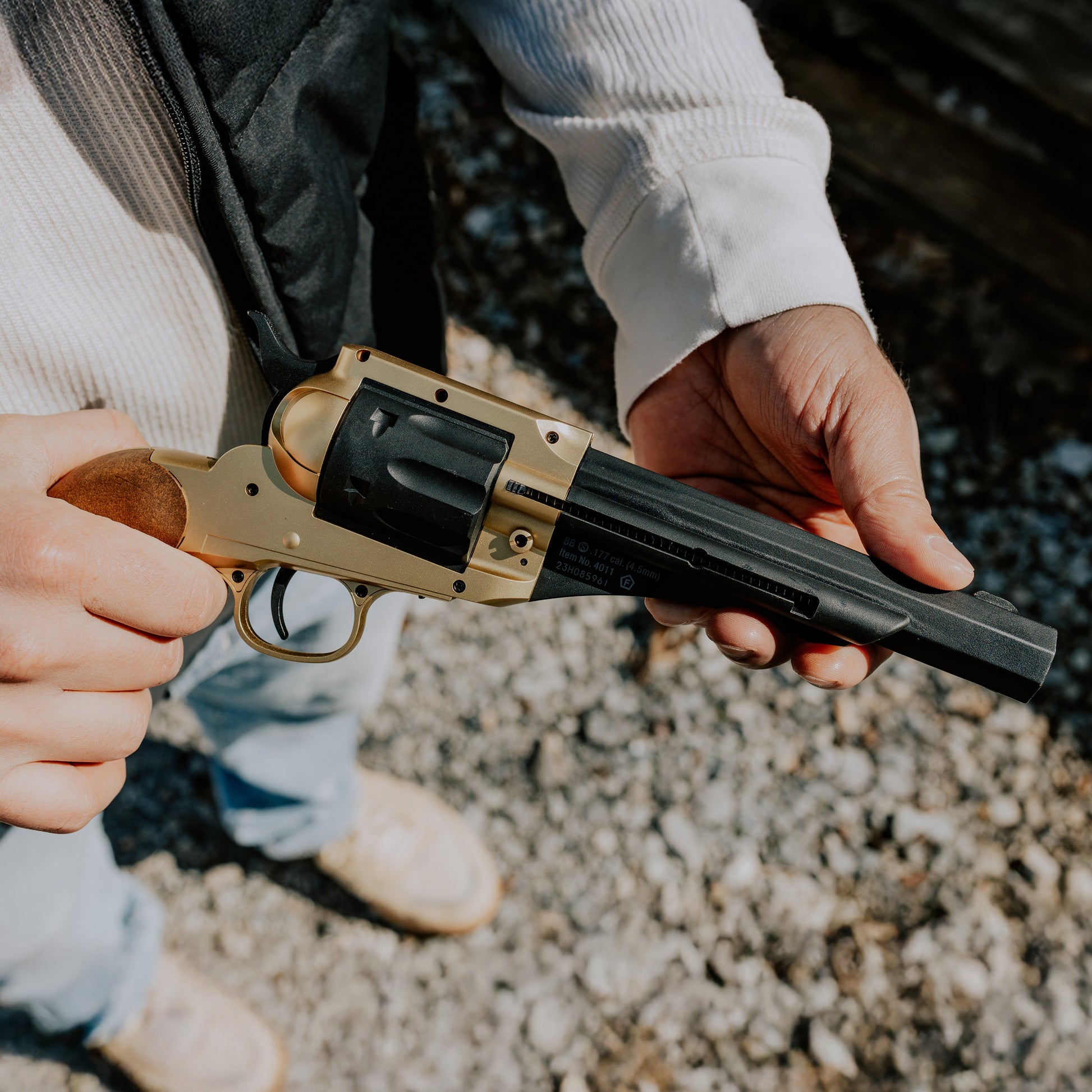 1858 CO2 Pistol Kit - Black & Gold