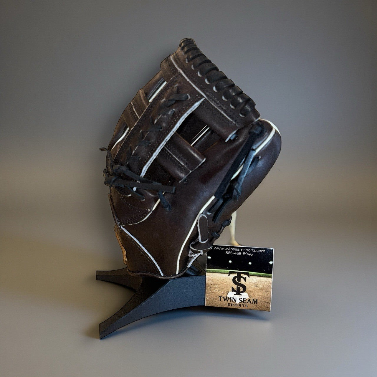 Gloveworks 11.5β Cross Lace Infield Glove β Deep Chocolate Leather β RHT
