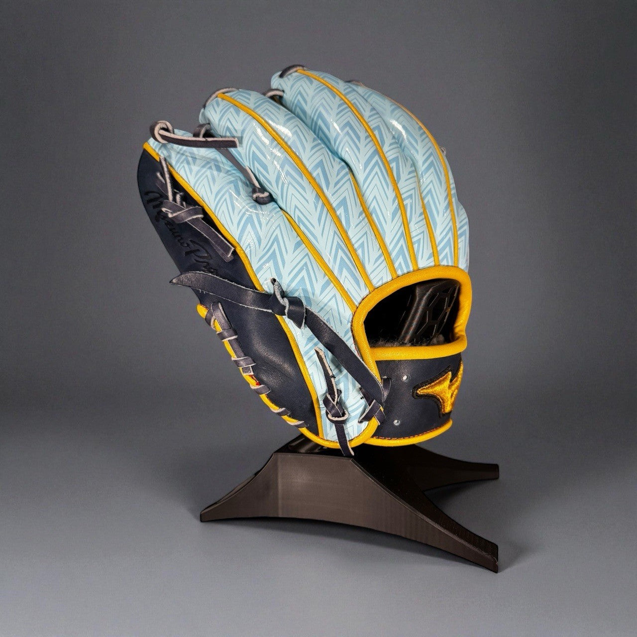 Limited Edition Mizuno Pro Canada Exclusive 11.5”  - Navy/Aqua/Yellow - Rare!