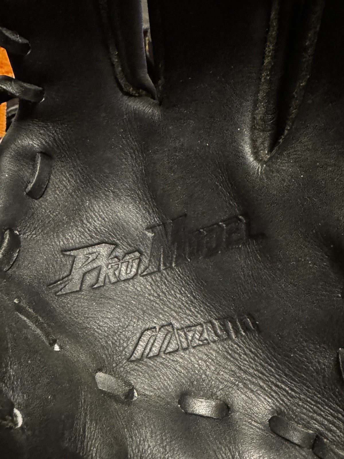 Rare Japan-Market Mizuno Pro Model – All-Black Baseball Glove – Right Hand Throw