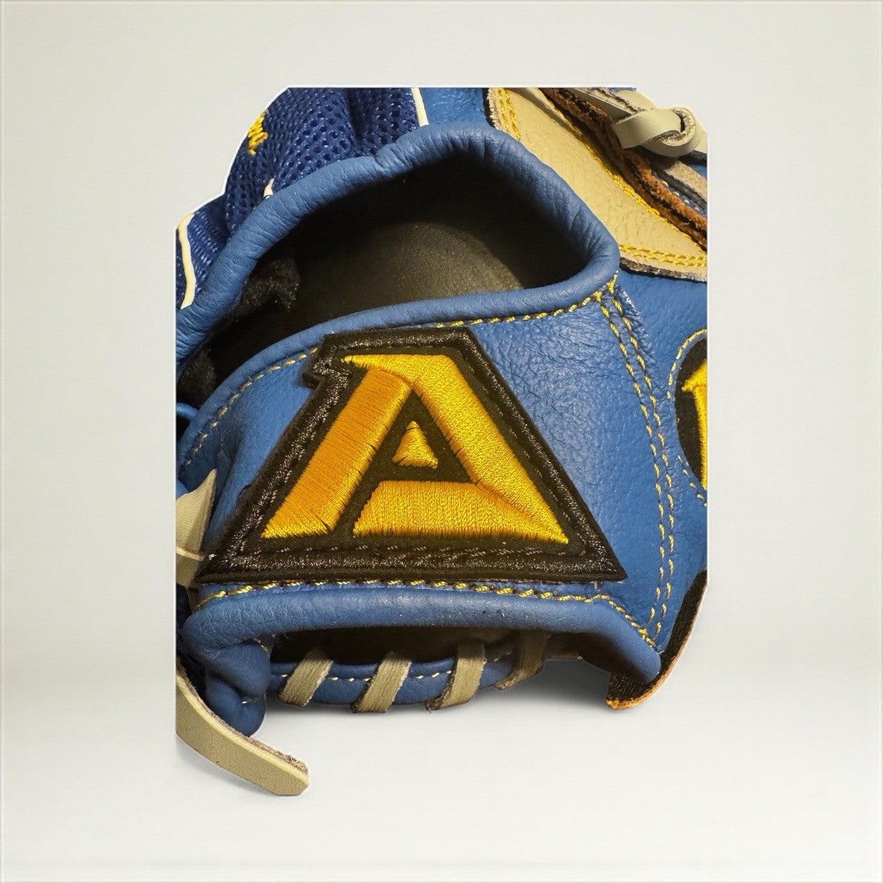 Akadema Rookie ARA93 - RT 11 Inches Youth Baseball Glove