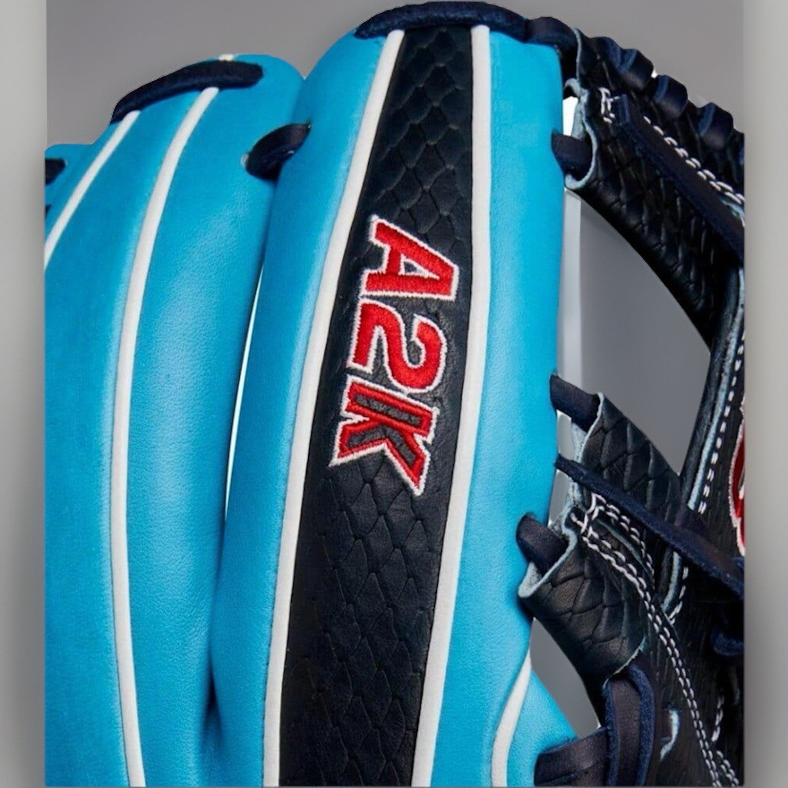 2024 Winter Wilson A2K 1786 11.5" Infield Baseball Glove: WBW102686115