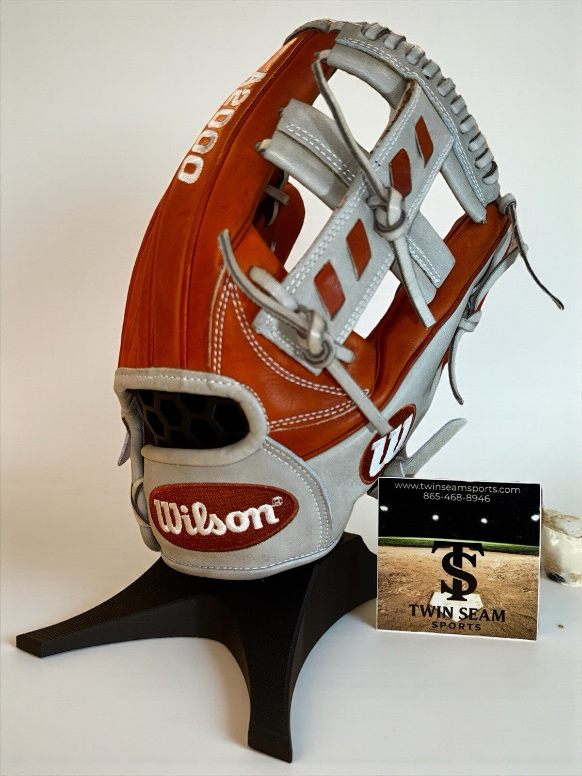 Wilson A2000 1716 11.5” Infield Glove – “The Silver Fox” – RHT