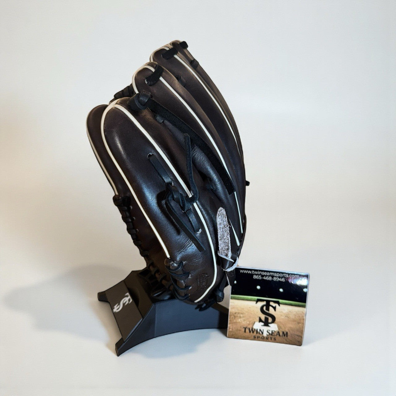 Gloveworks 11.5β Cross Lace Infield Glove β Deep Chocolate Leather β RHT