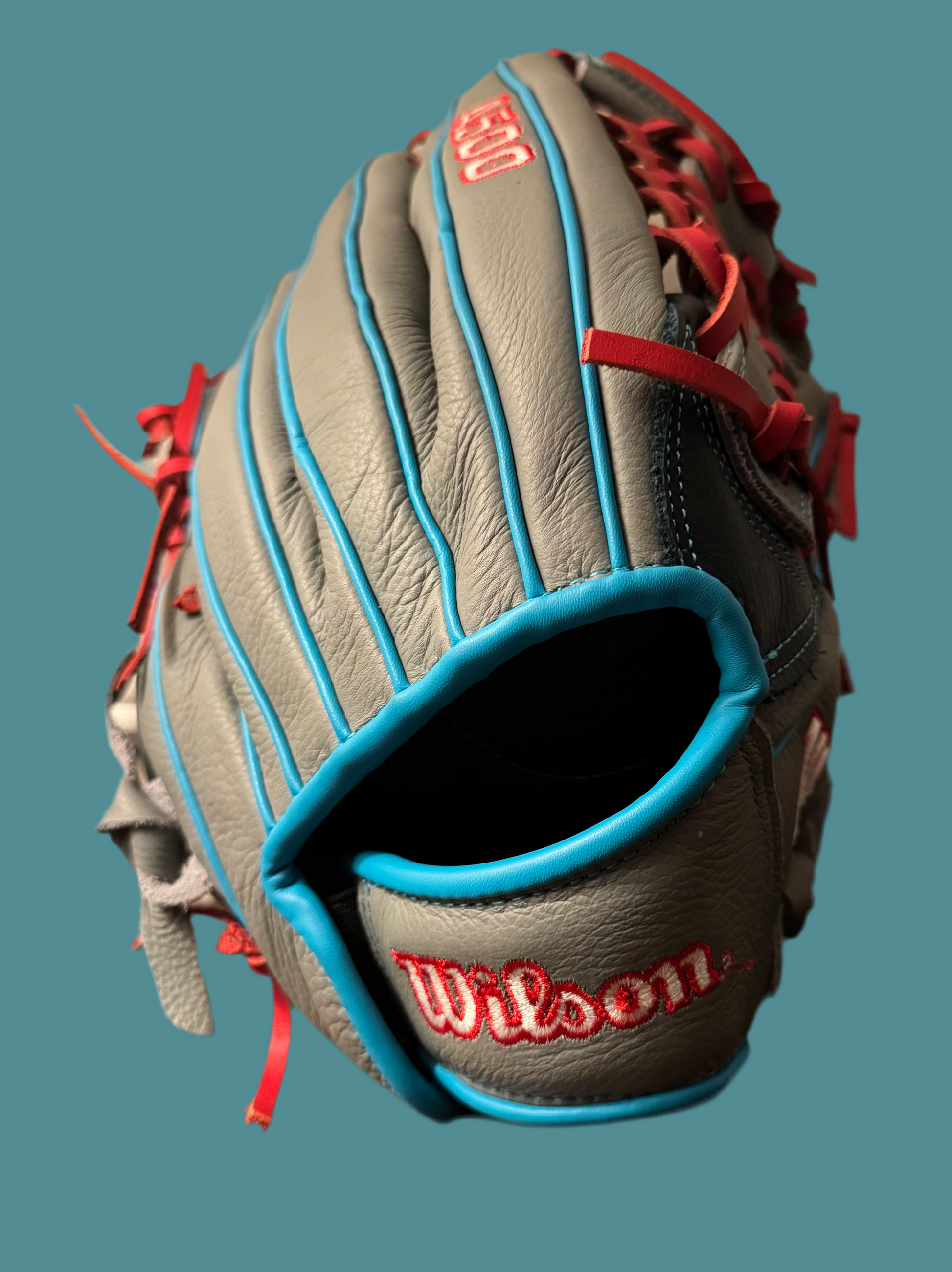 Wilson A500 - 12.5 inch Outfielder’s Glove - Sold!