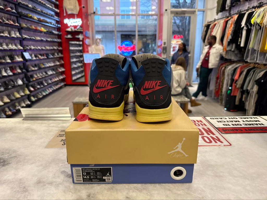 PRE OWNED Jordan 4 Retro Union Off Noir