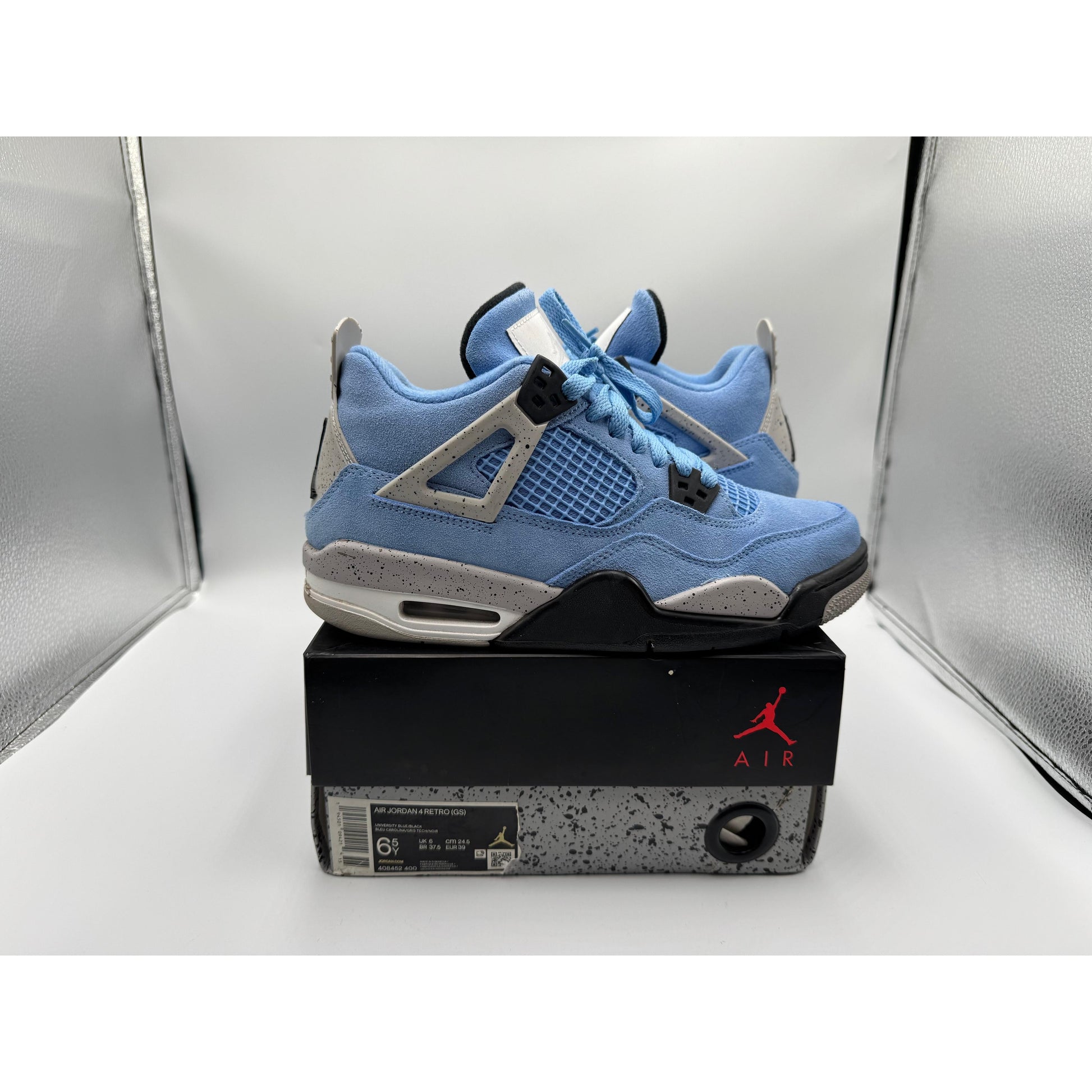 PRE OWNED Jordan 4 Retro University Blue (GS)