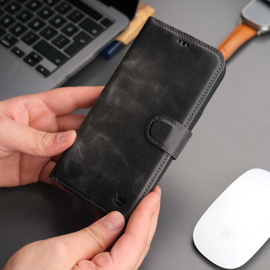 Casper Leather iPhone 15 Pro Max Wallet Case | Detachable MagSafe Compatible RFID Protection