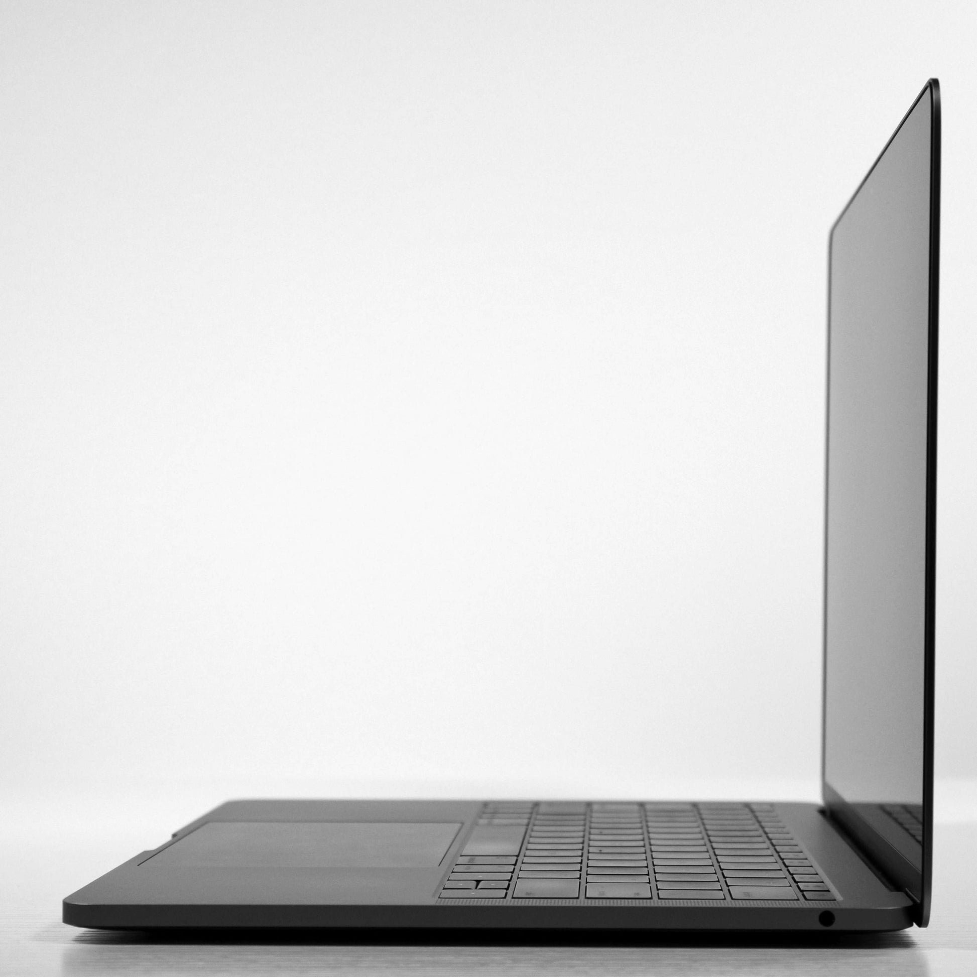 MacBook Pro (2017) 13-inch – Intel Core i5 2.3GHz – Space Gray or Silver