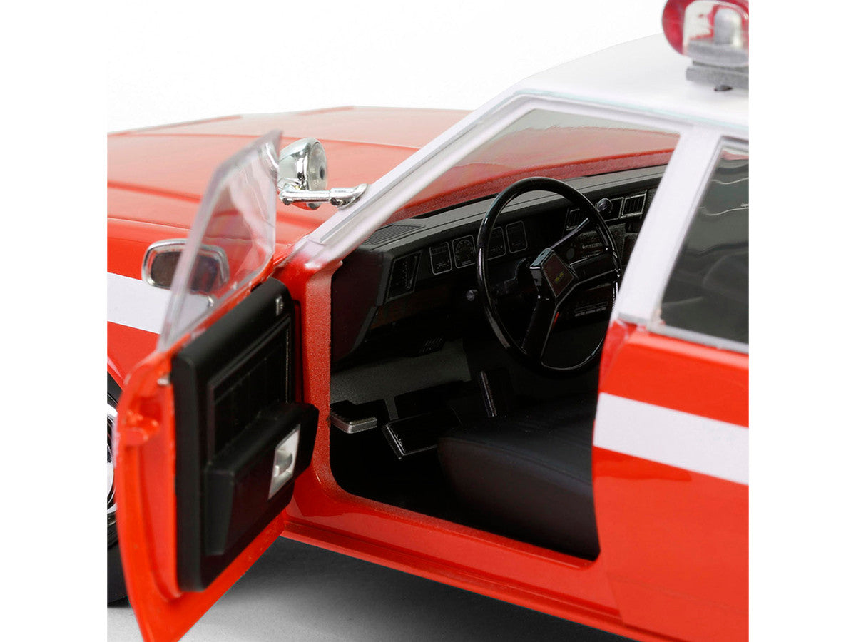 1987 Chevrolet Caprice 9C1 "FDNY (The Official Fire Department City of New York)" Red with White Top and Stripes "Artisan Collection" 1/18 Diecast Model Car by Greenlight