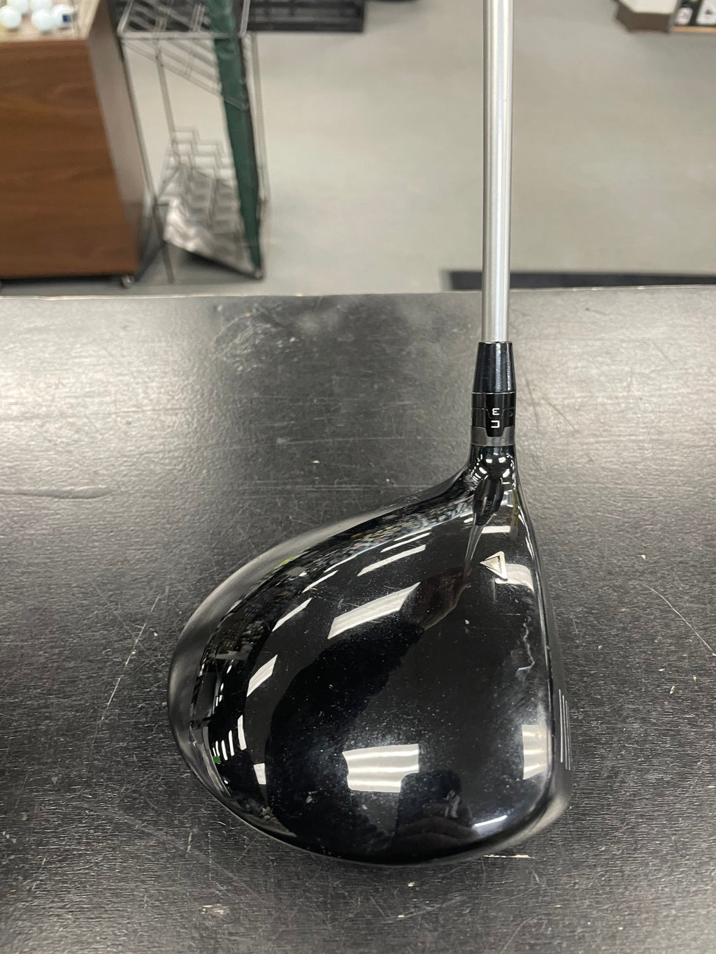 Titleist 915 D2 Driver (Used)