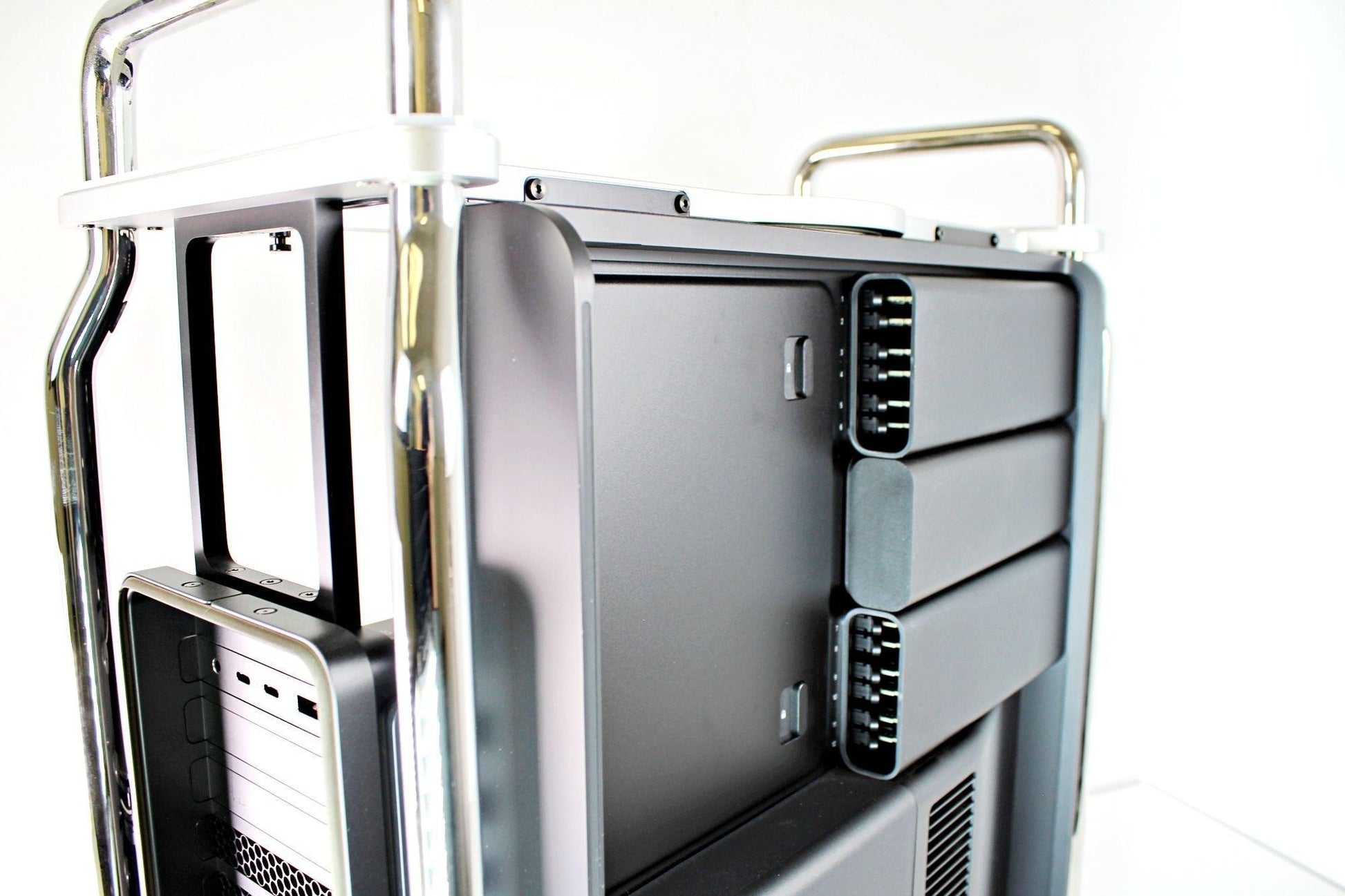 2019 Mac Pro 3.2GHz 16-Core Intel Xeon W | Up to 1.5TB RAM | Up to 8TB SSD | AMD Radeon Pro Vega ll