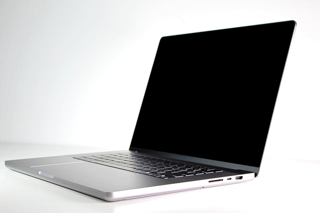 MacBook Pro (2021) 16-inch – Apple M1 Max 32-Core GPU – 64GB RAM 4TB SSD