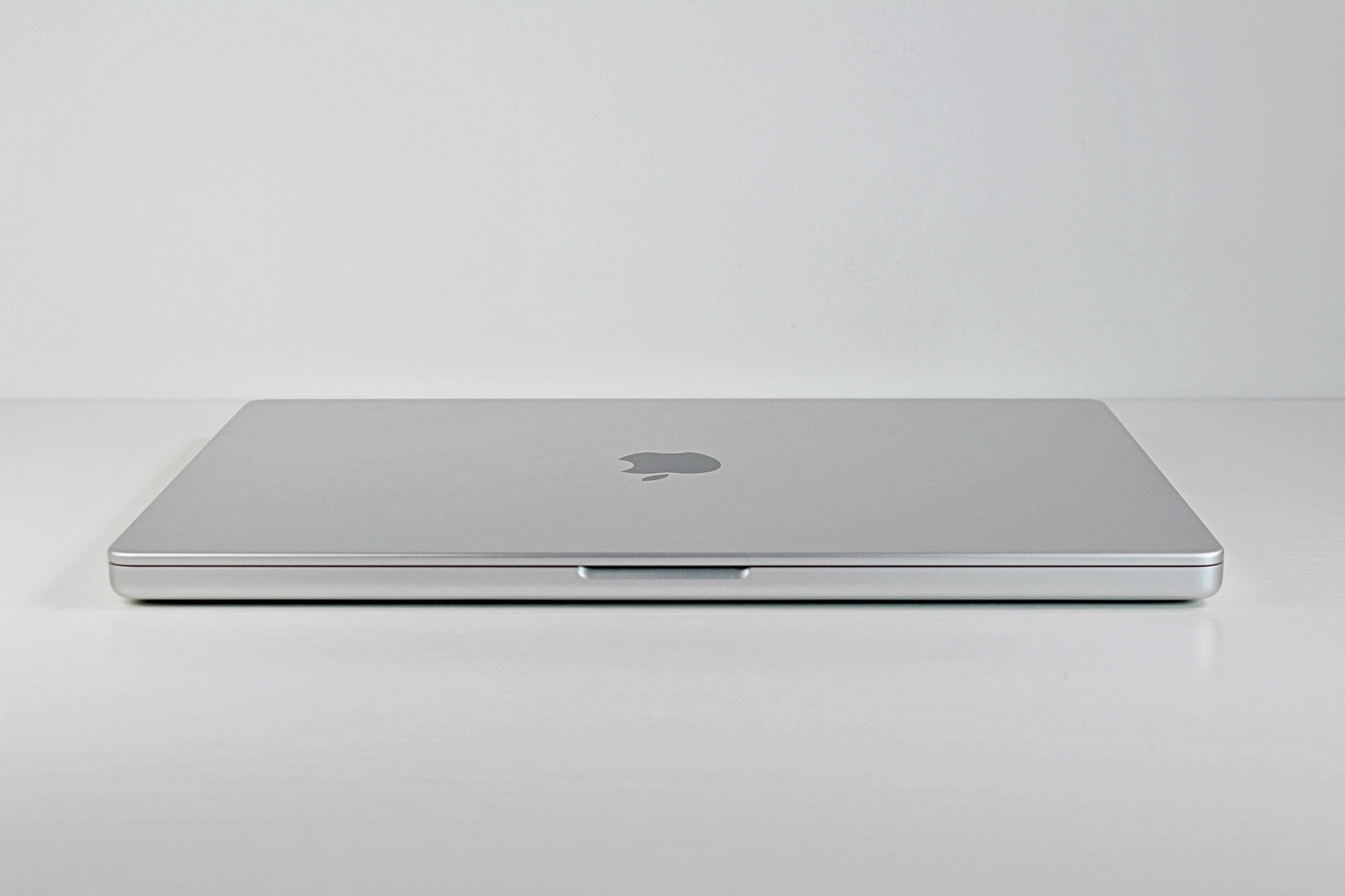 Apple MacBook Pro (2021) 16-inch M1 Max 32-Core 32GB RAM 1TB SSD Silver