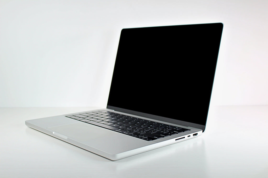 MacBook Pro (2023) 14-inch – Apple M2 Max 12-Core CPU 38-Core GPU – Silver