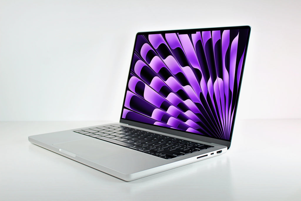 Apple MacBook Pro (2021) 14-inch M1 Max 32-Core GPU 32GB RAM 4TB SSD