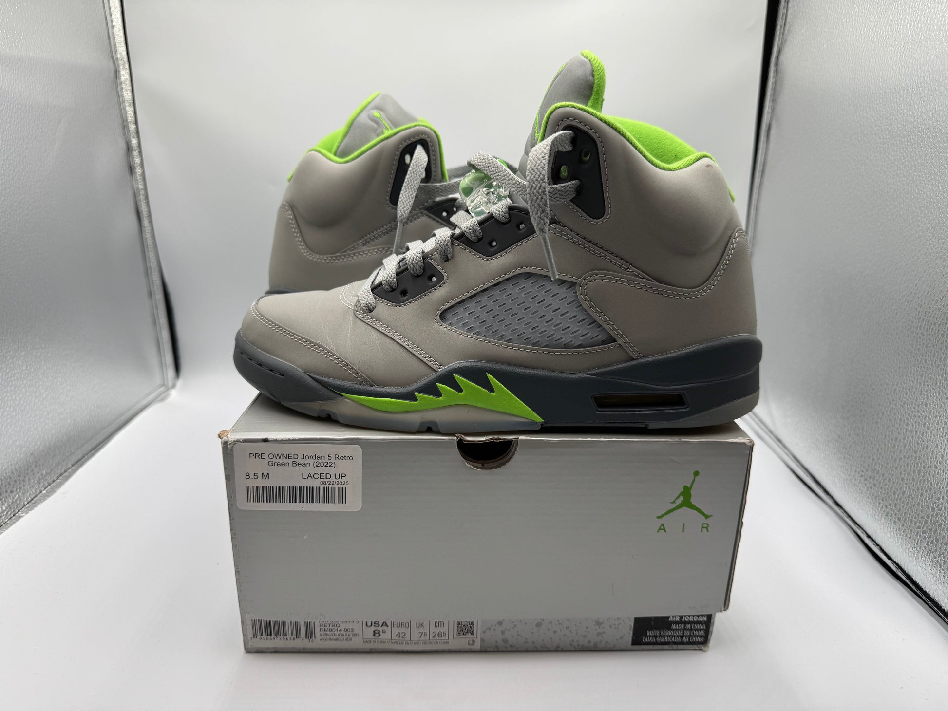PRE OWNED Jordan 5 Retro Green Bean (2022)