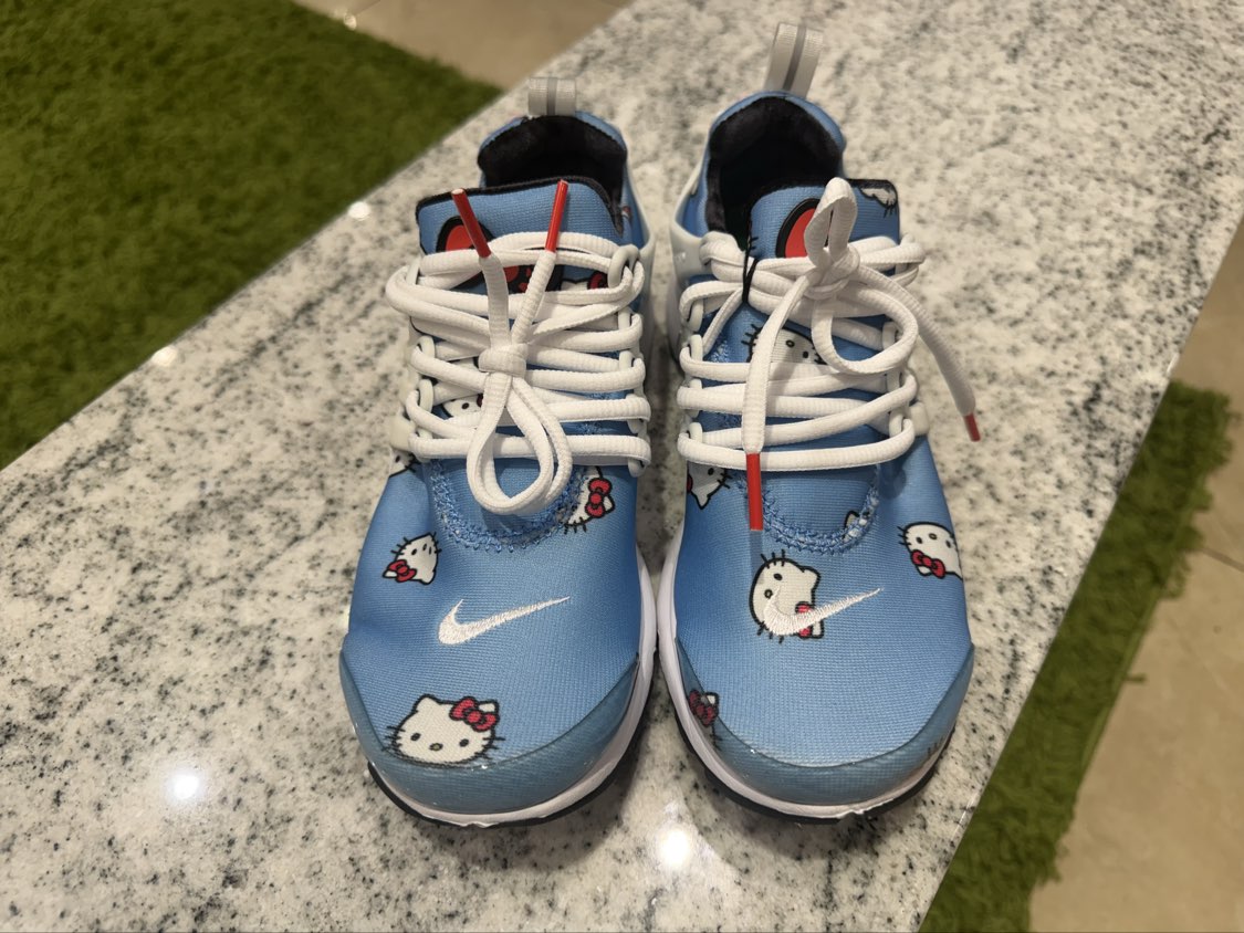 PRE OWNED Nike Air Presto Hello Kitty (2022) No Box