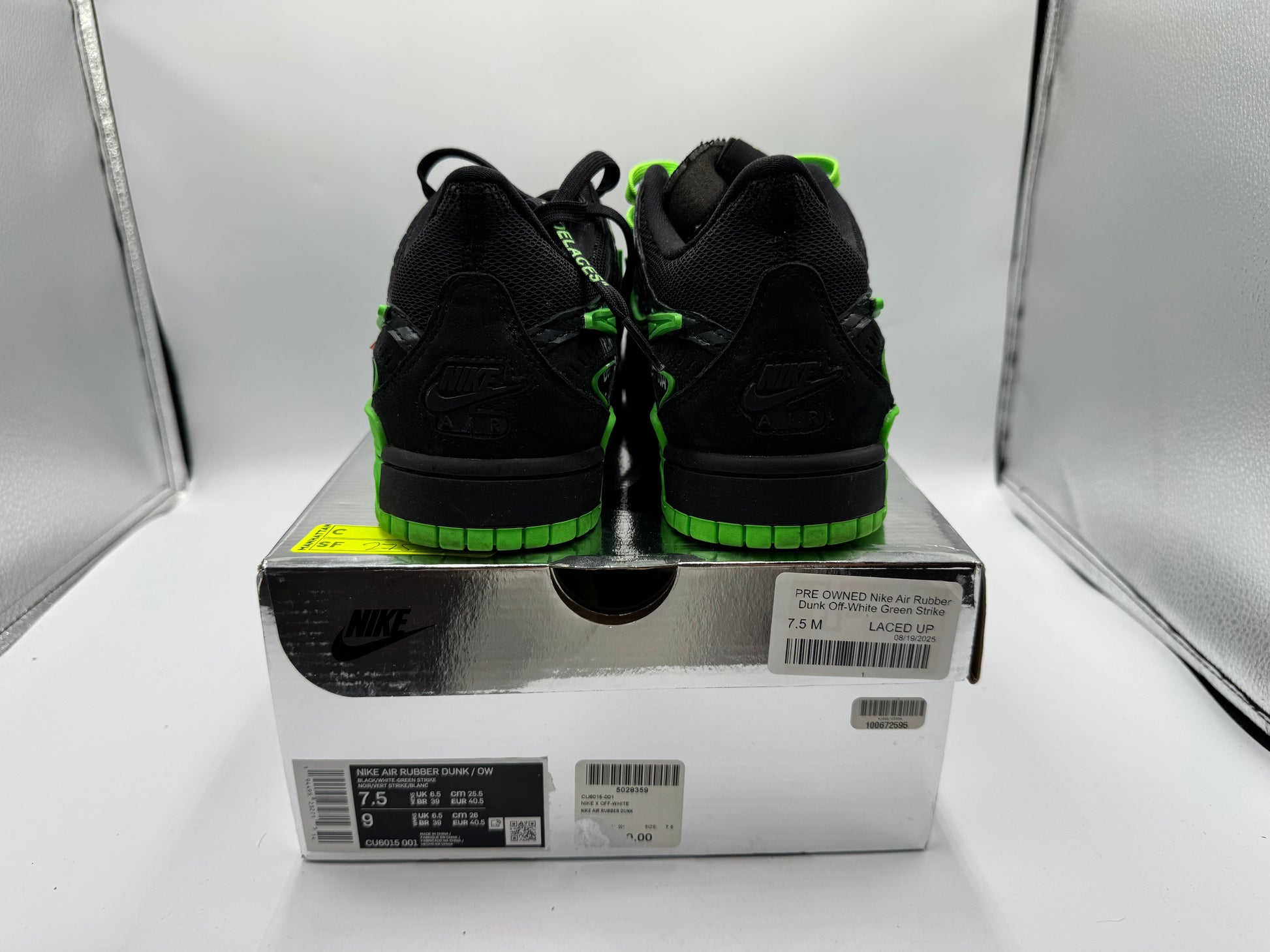 PRE OWNED Nike Air Rubber Dunk Off-White Green Strike