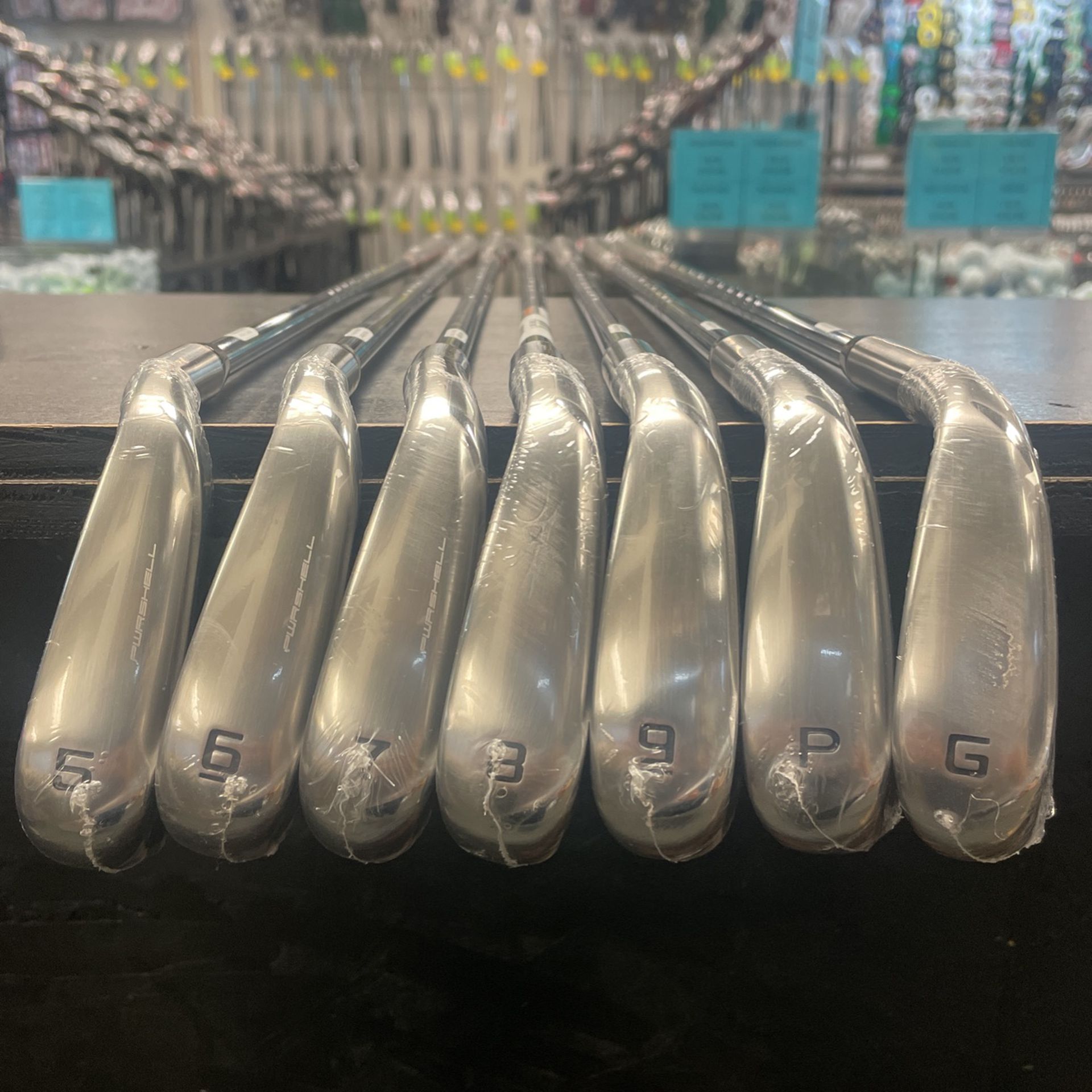 Cobra Aerojet Iron Set - Right Hand (Regular Flex Steel Shaft) - 5-PW/GW