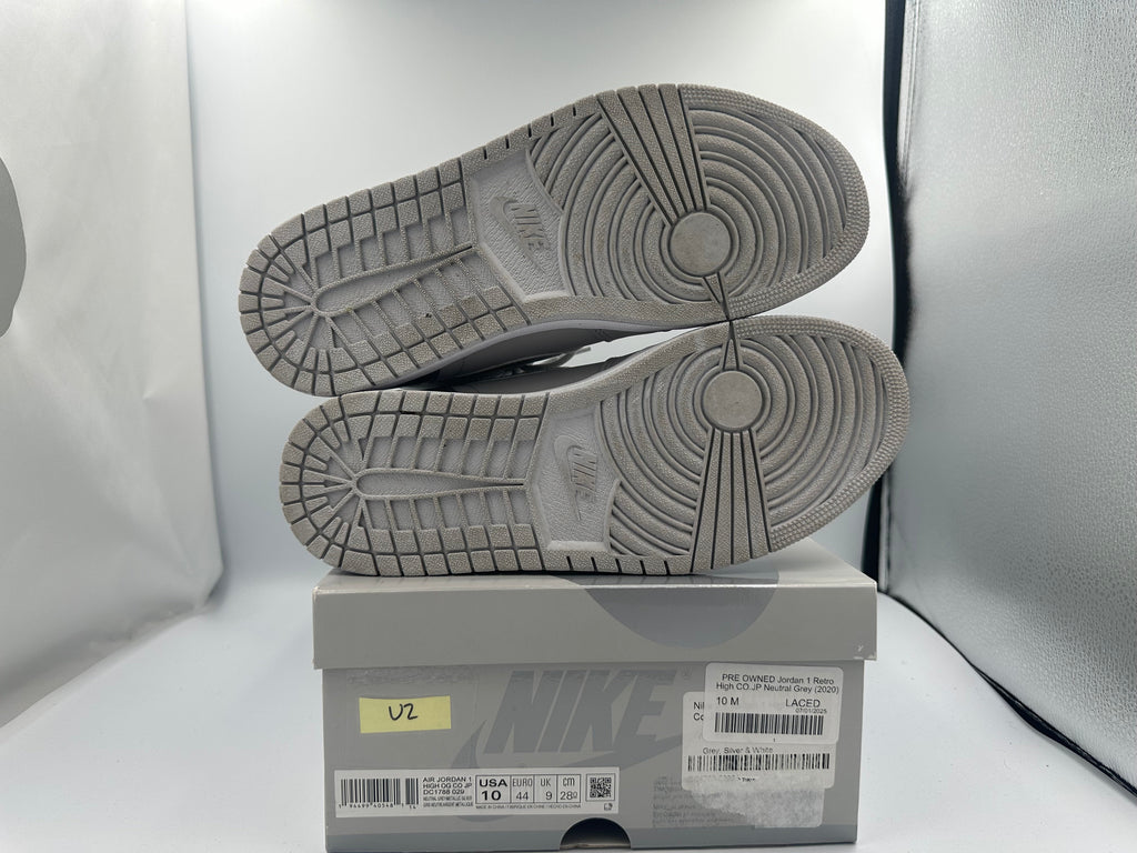 PRE OWNED Jordan 1 Retro High CO.JP Neutral Grey (2020)