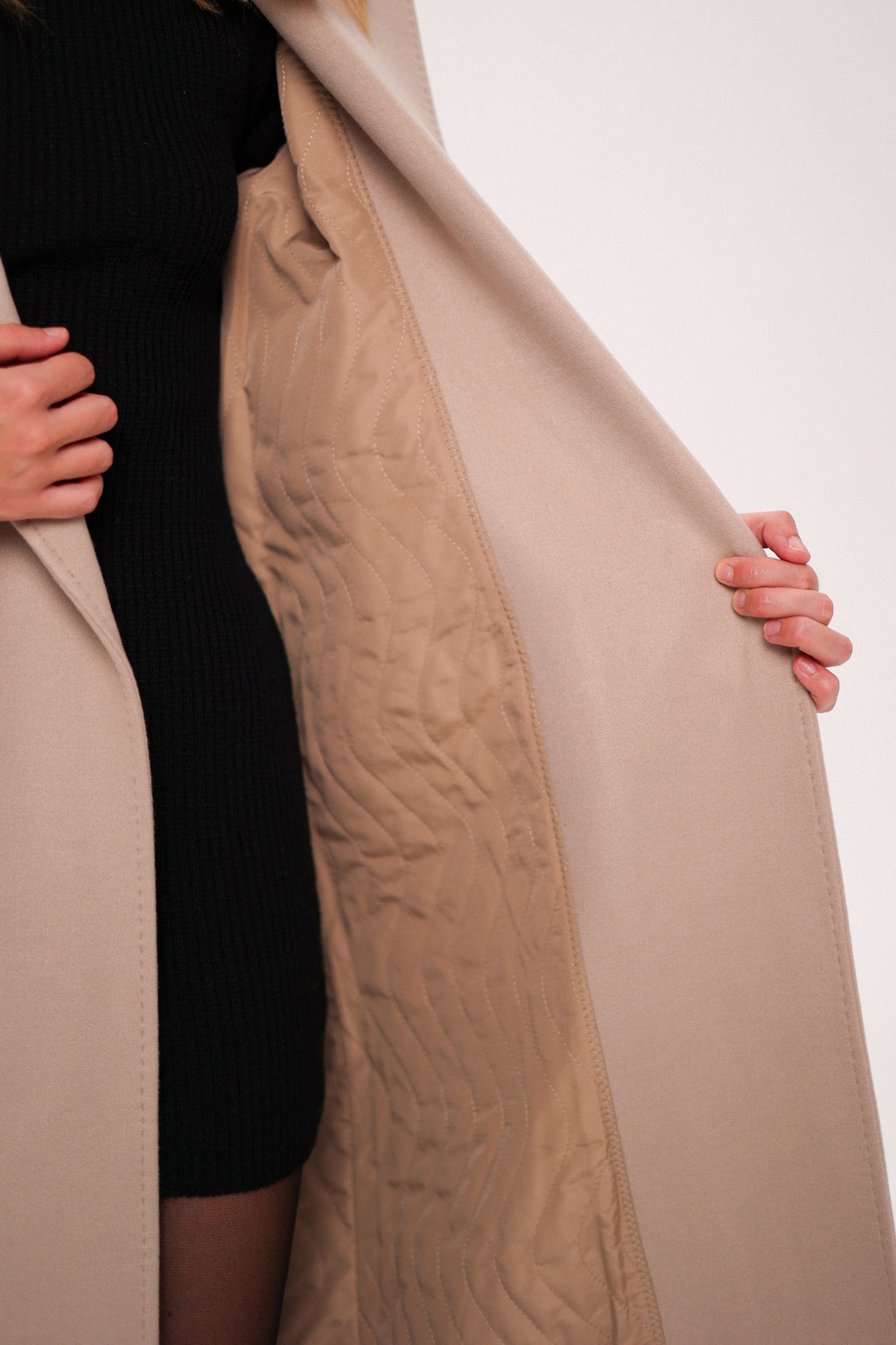 Eliza Classic Cashmere Wool Blend Overcoat in Nude