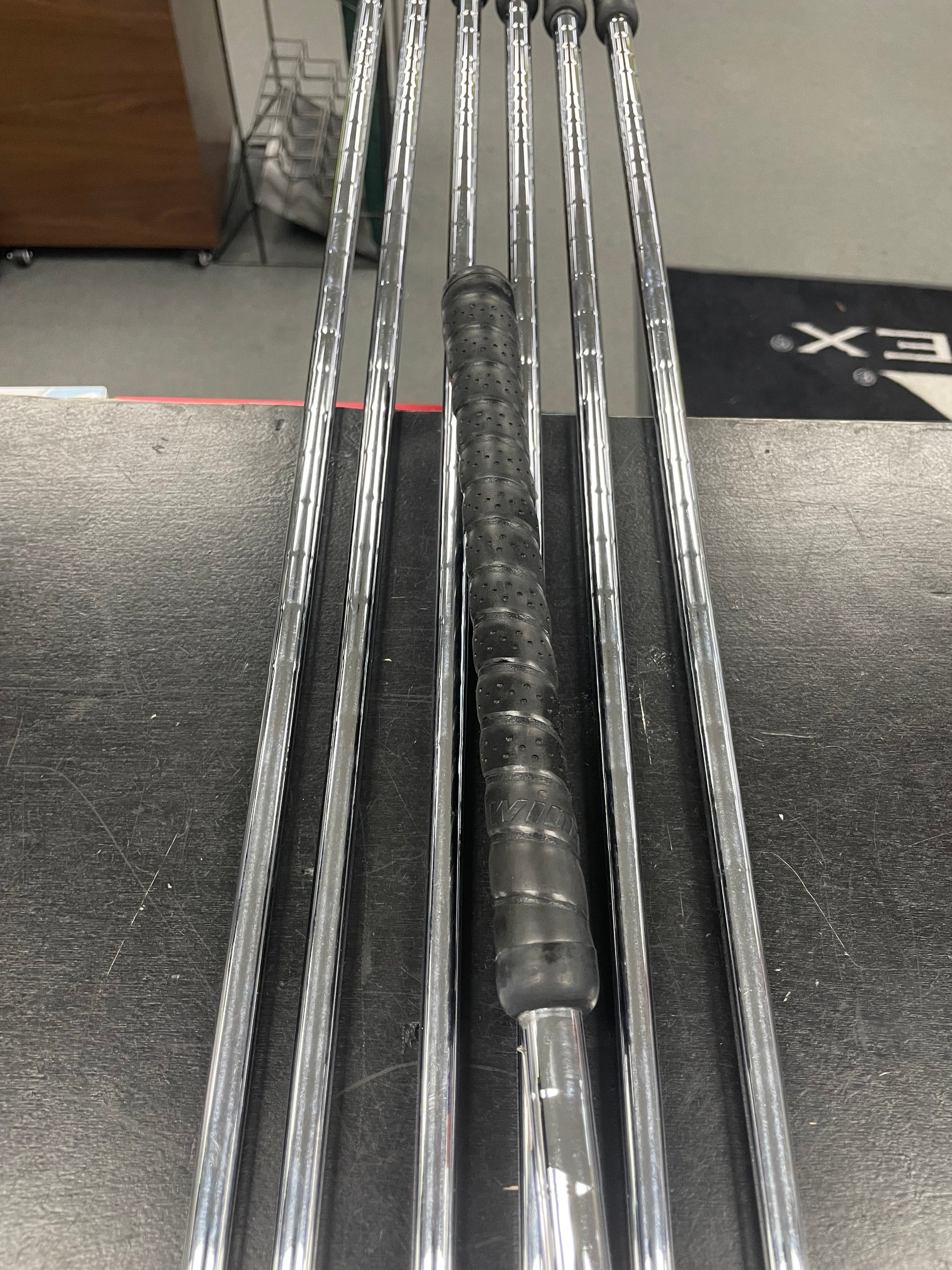 Ping i5 Iron Set (Used)