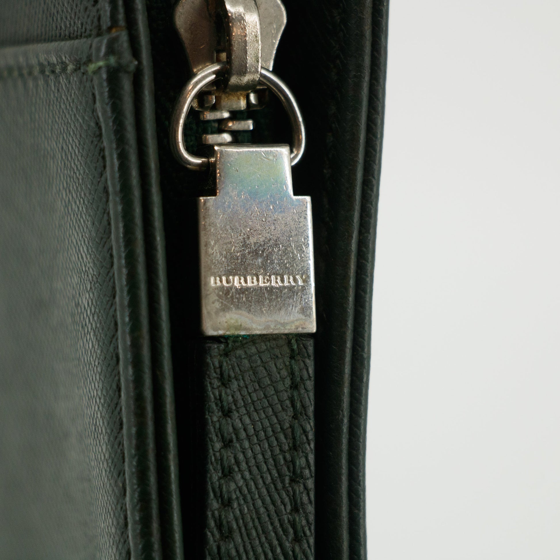 Burberry Green Leather Vintage Clutch Bag #3165