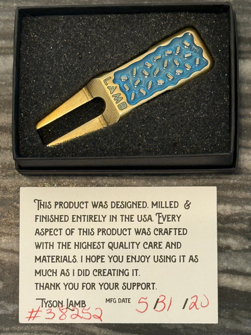 Tyson Lamb Crafted Red and Blue Eclair Divot Tool