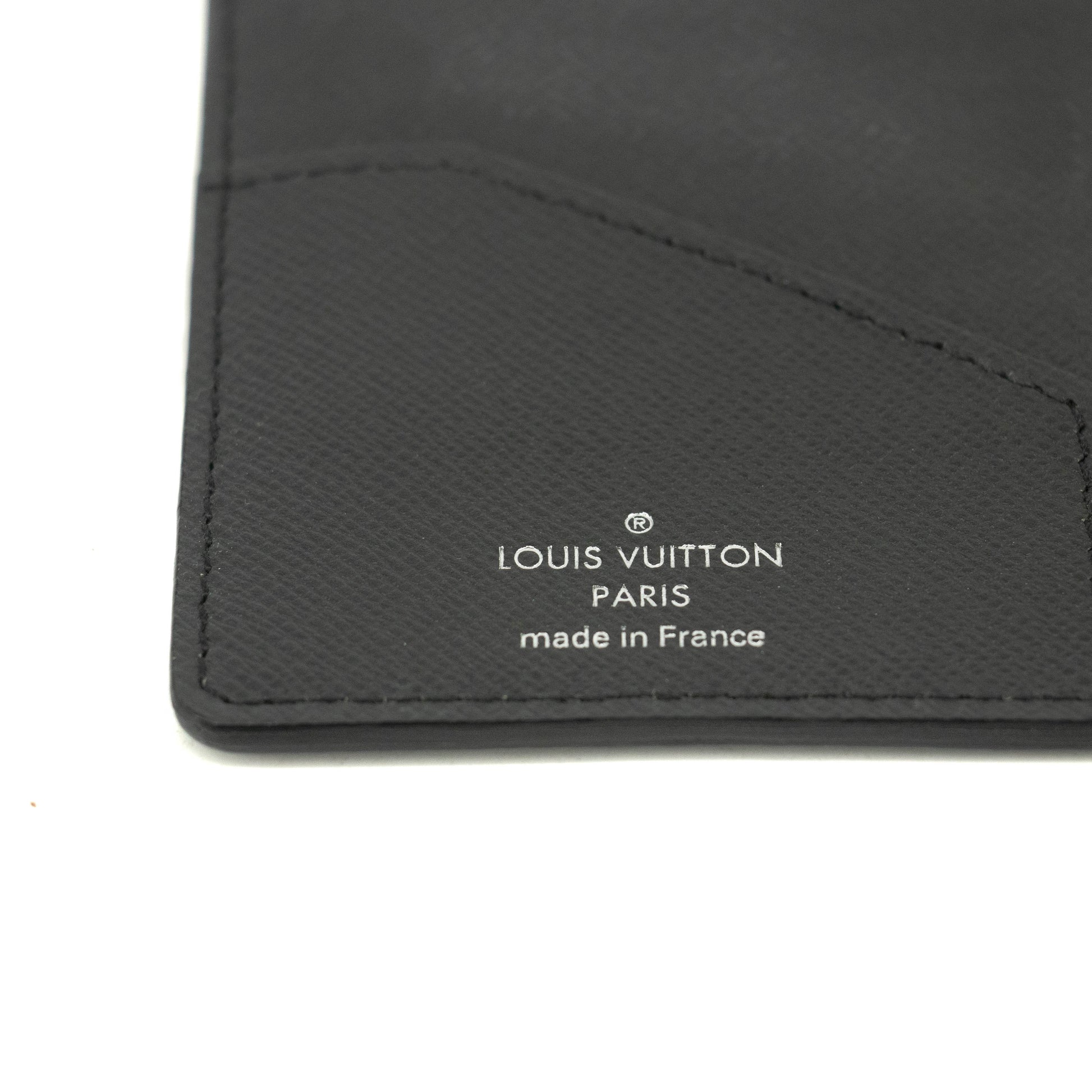 Louis Vuitton Black Taiga Leather Long Bifold Wallet #3532