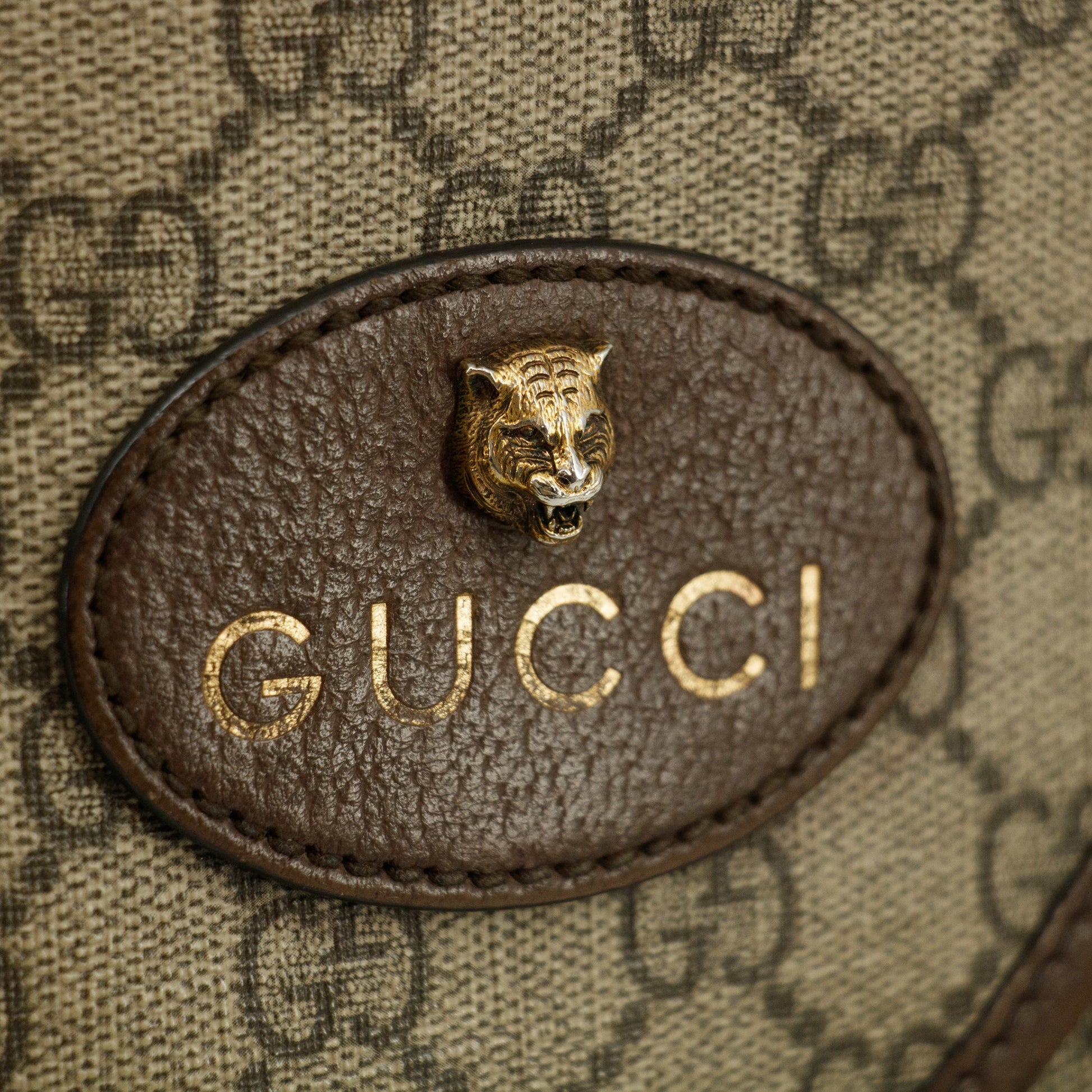 Gucci GG Canvas Coated Beige Supreme Neo Messenger Bag #3537
