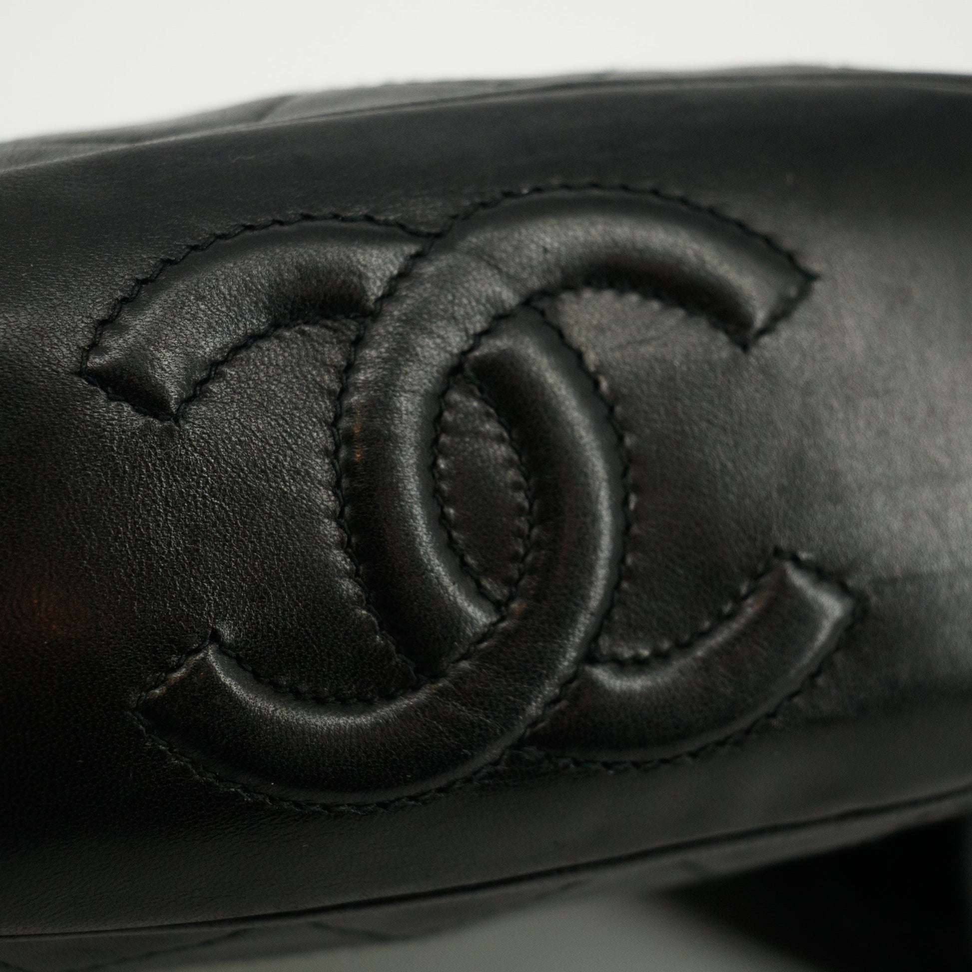 Chanel Quilted CC Lambskin GHW CC Shoulder Bag Black #3638