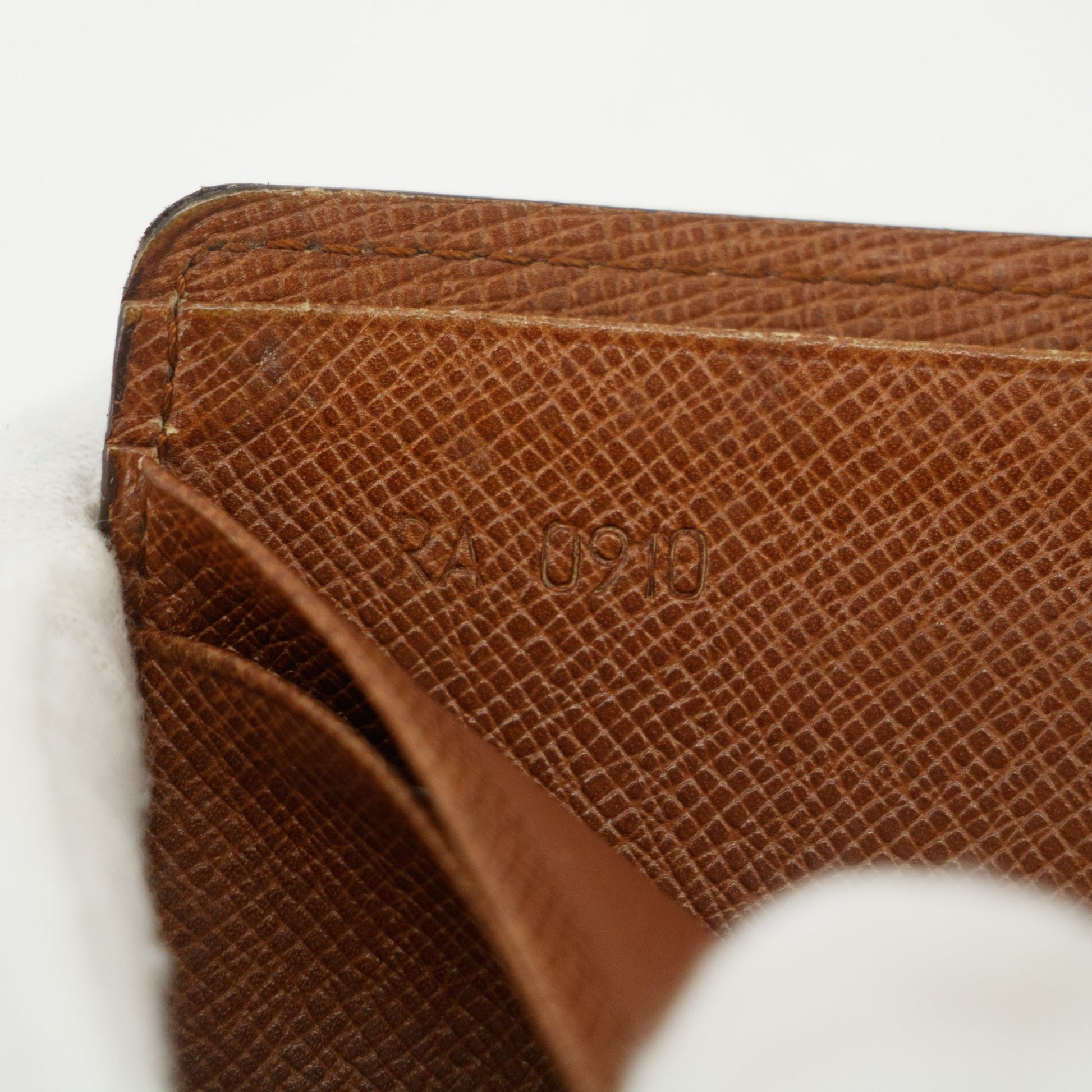 Louis Vuitton Monogram Canvas Bifold Wallet #3835