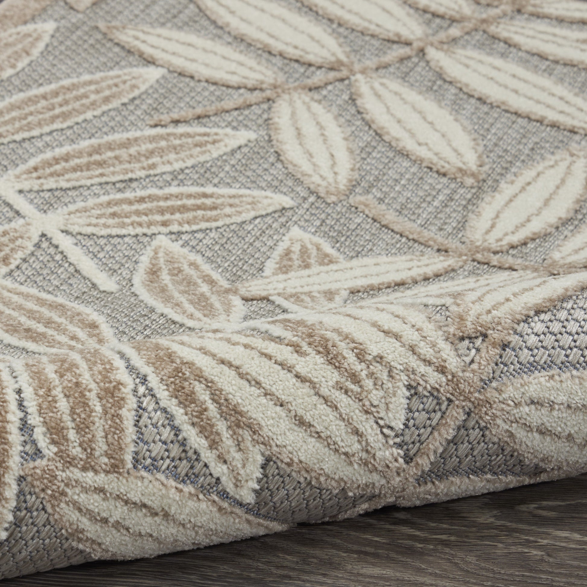 5' x 8' Natural Leaves Indoor Outdoor Area Rug