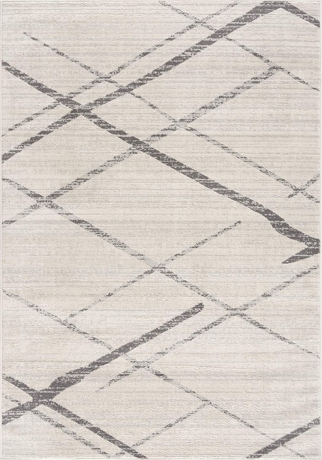 4' X 6' Gray and Ivory Geometric Area Rug