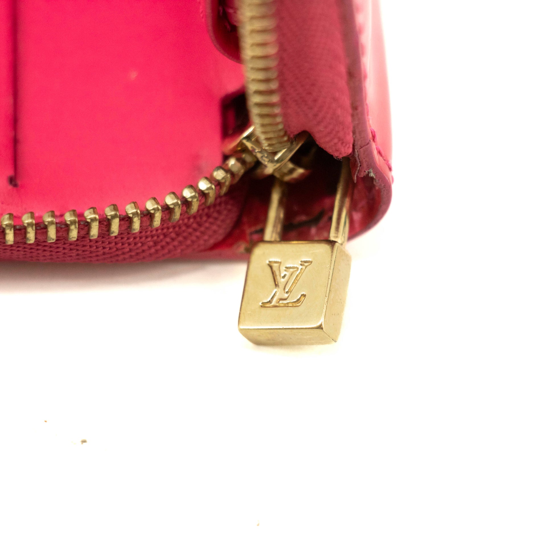 Louis Vuitton Neon Pink Vernis Zippy Compact Wallet #3930