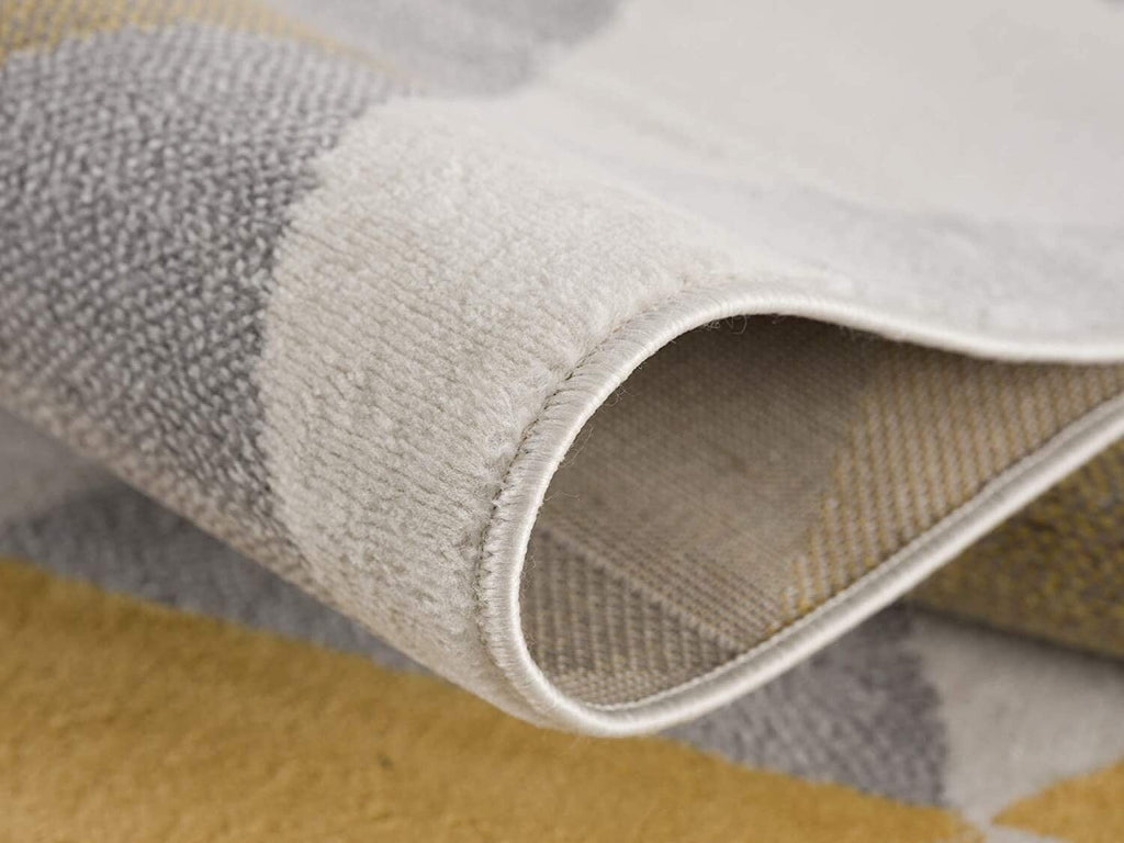 5' X 7' Yellow and Ivory Geometric Area Rug