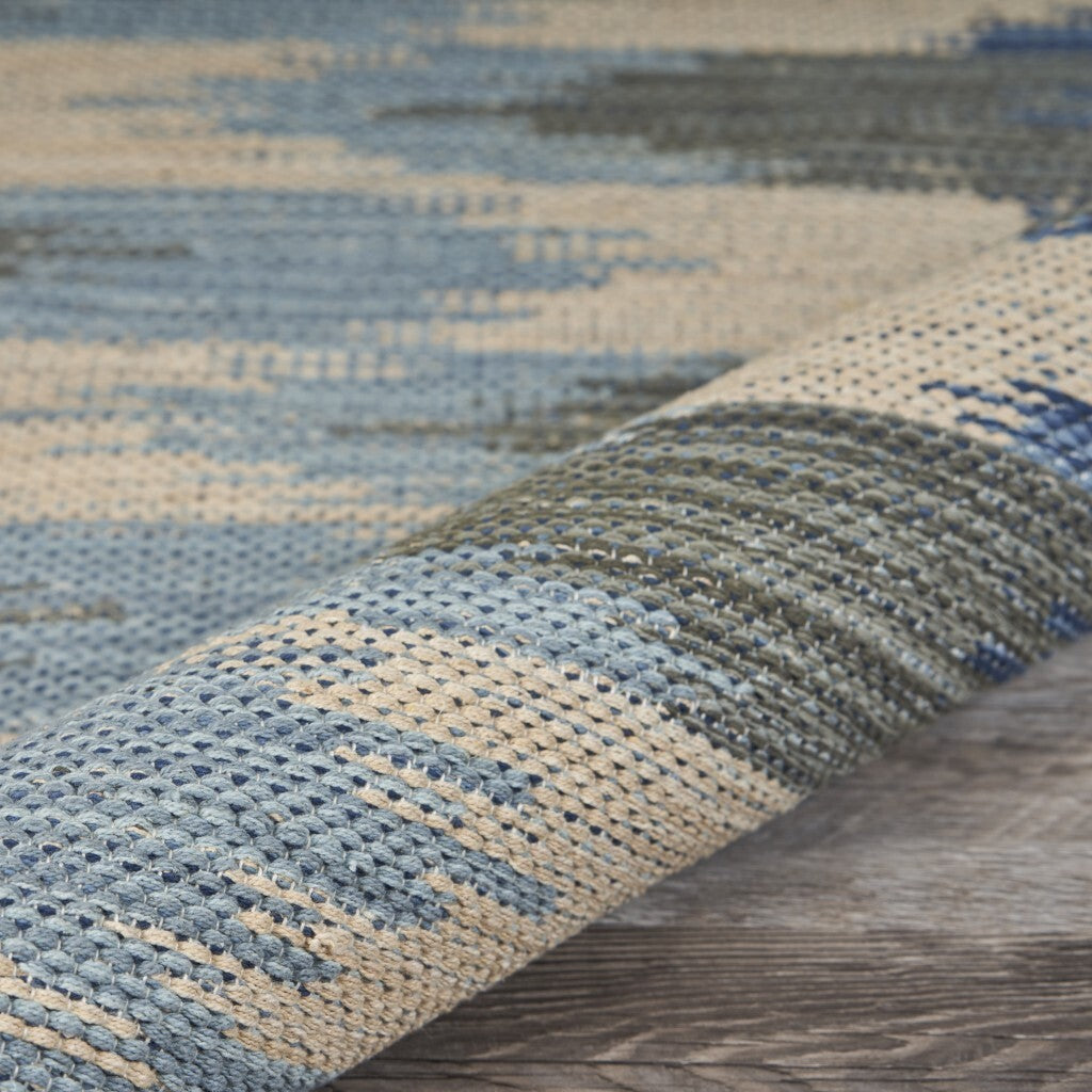 5' x 7' Blue and Cream Ikat Pattern Area Rug