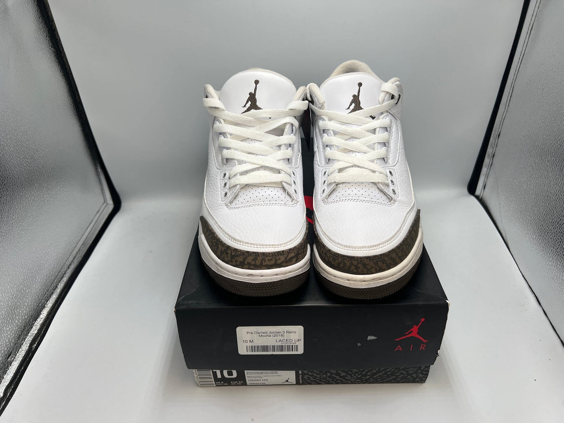 Pre Owned Jordan 3 Retro Mocha (2018)