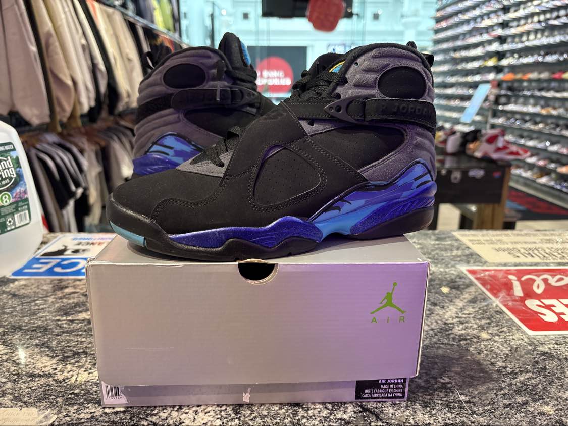 PRE OWNED Jordan 8 Retro Aqua (2015)