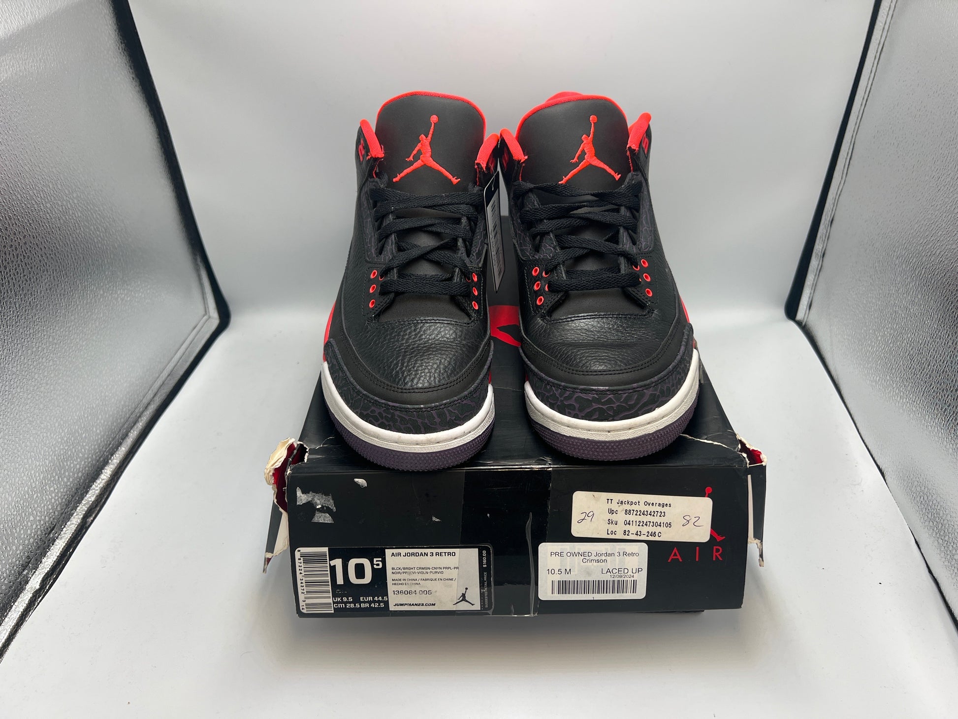 PRE OWNED Jordan 3 Retro Crimson