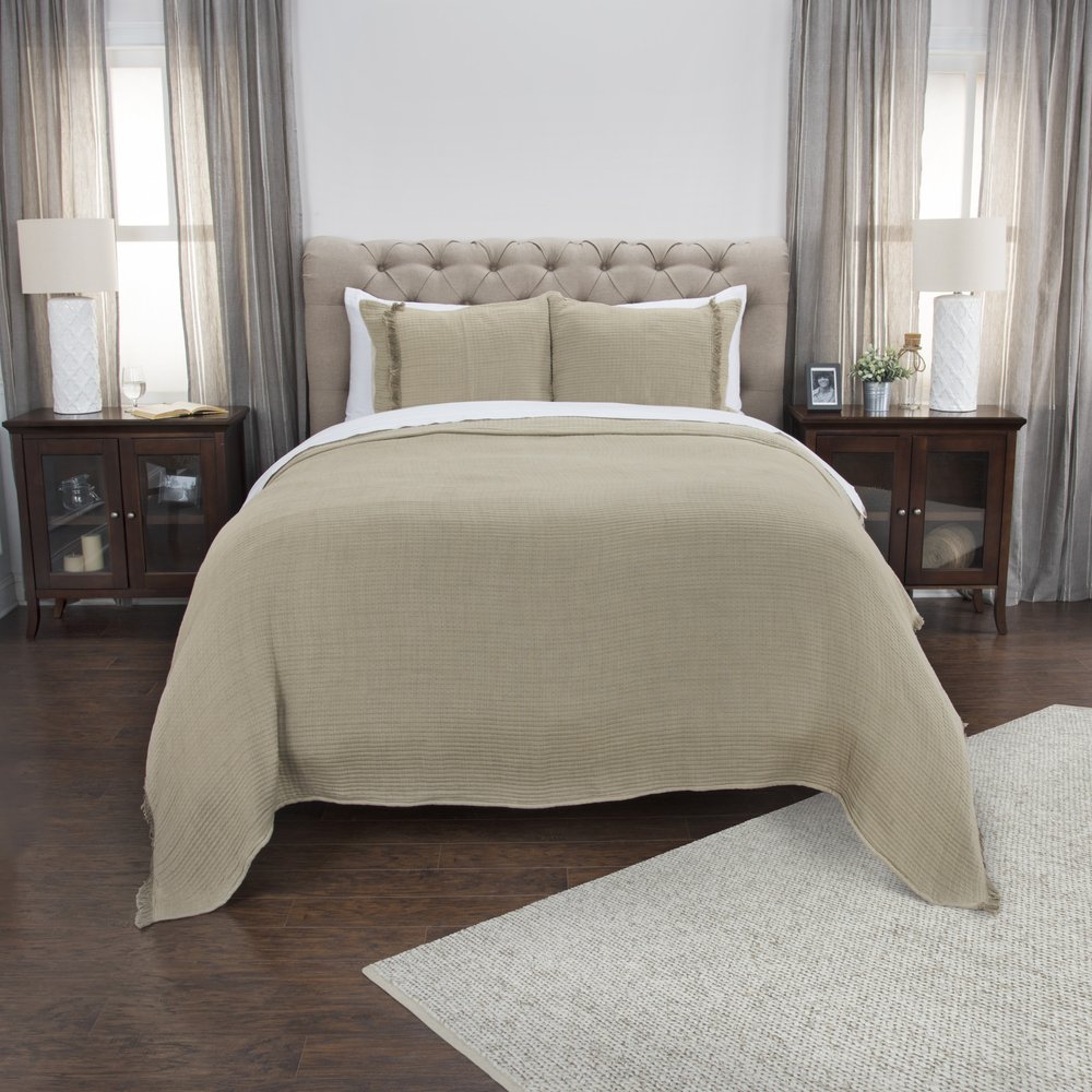 Natural Checkered Queen Quilt