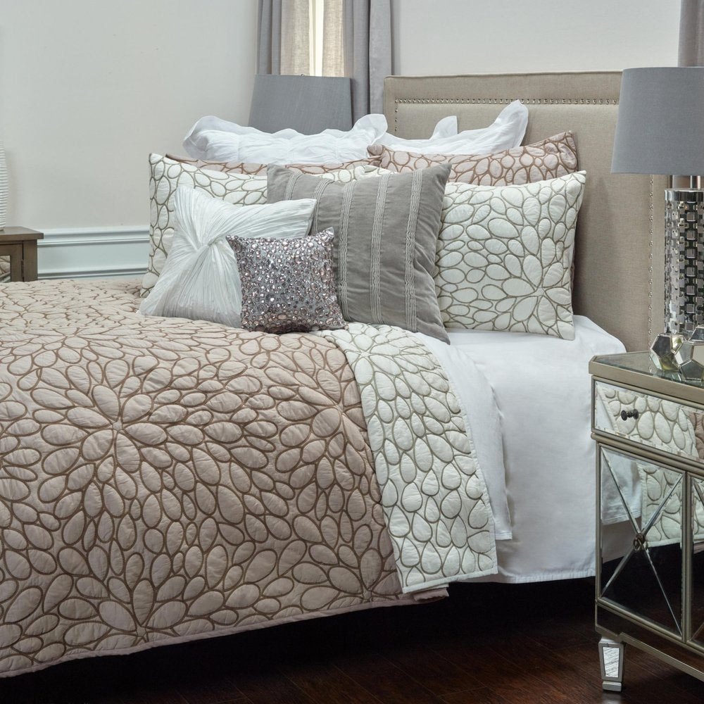 Blush Floral Queen Quilt