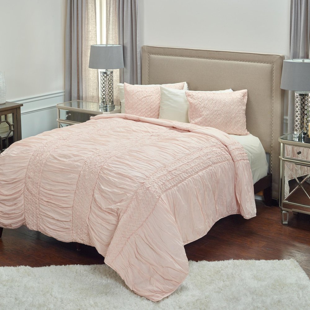 Pink Geometric Queen Quilt