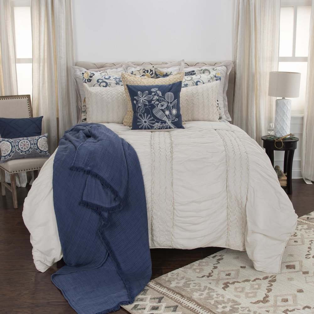 Ivory Geometric King Quilt