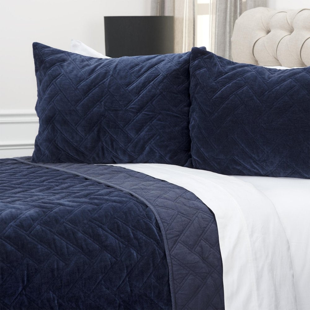 Indigo Geometric Queen Quilt