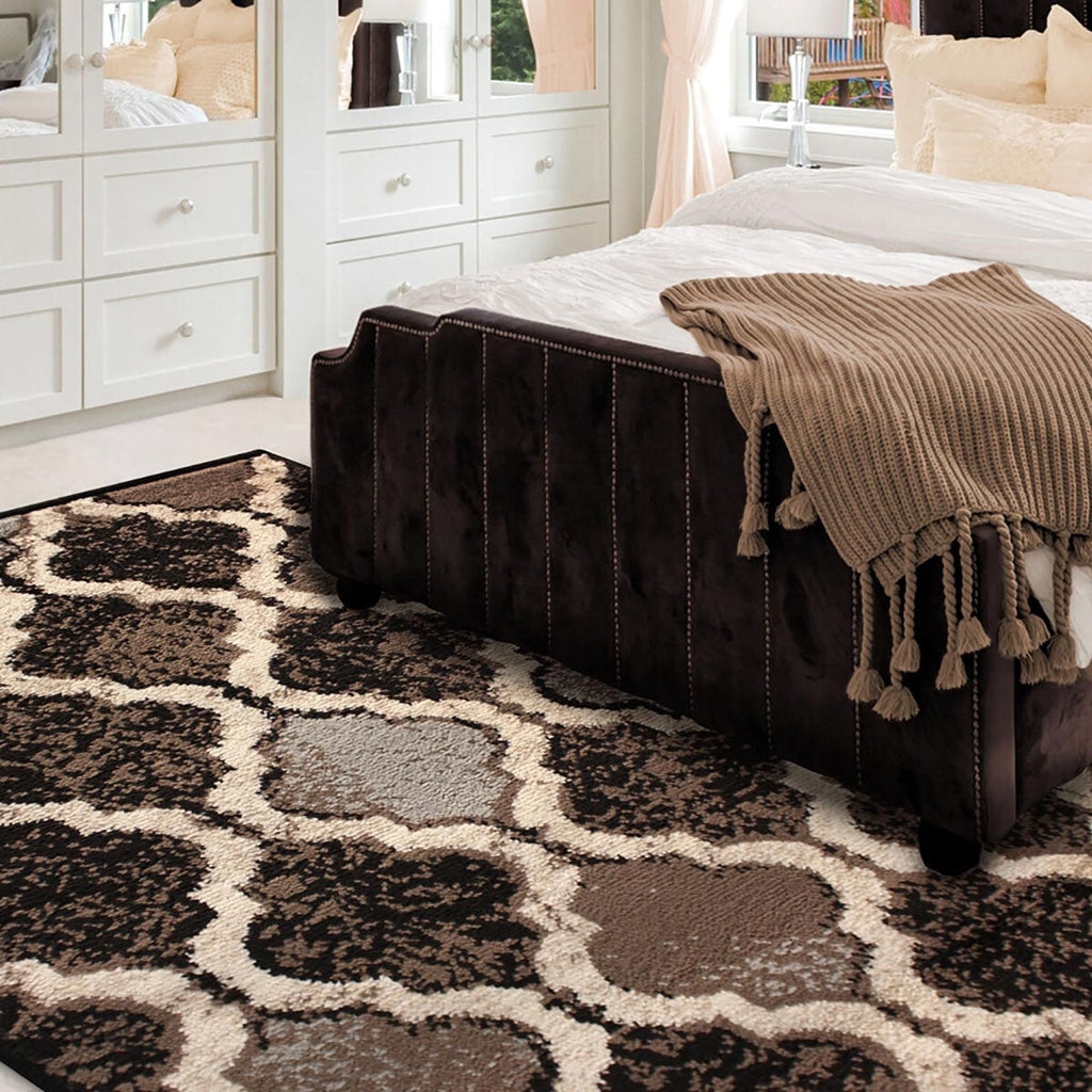 8' X 10' Chocolate Quatrefoil Power Loom Distressed Stain Resistant Area Rug