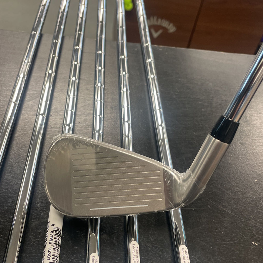 Cobra Aerojet Iron Set - Right Hand (Regular Flex Steel Shaft) - 5-PW/GW