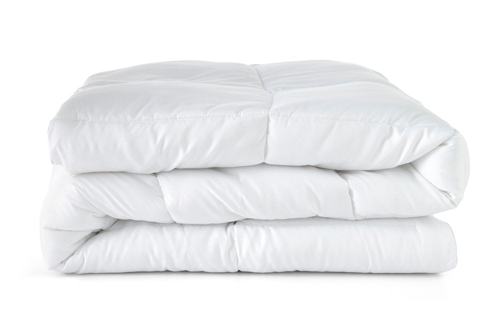 White Queen Microfiber Washable Microfiber Down Alternative Comforter