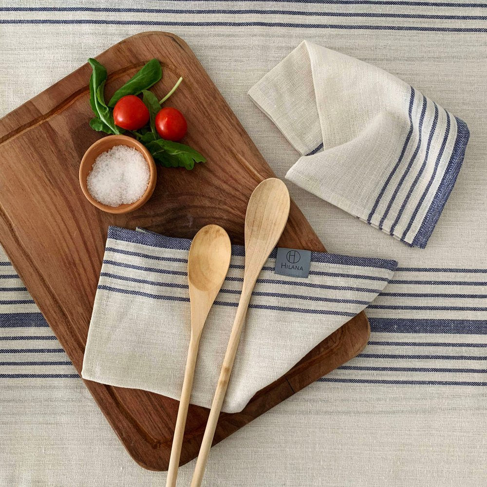 71" x 95" Cream And Blue Striped Cotton Tablecloth And Napkins Set